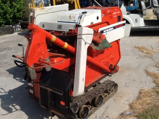 รถนวดข้าวMitsubishi mh450 สภาพดีพร้อมใช้ราคาถูก