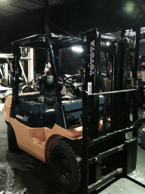 ขายด่วย รถยก