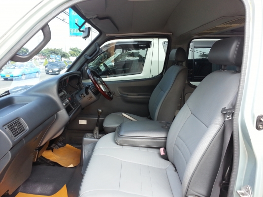 ขายราคาพิเศษ ! รถตู้ Toyota หัวจรวด (ช่วงยาว) ปี 2003 สภาพร้อมใช้งาน