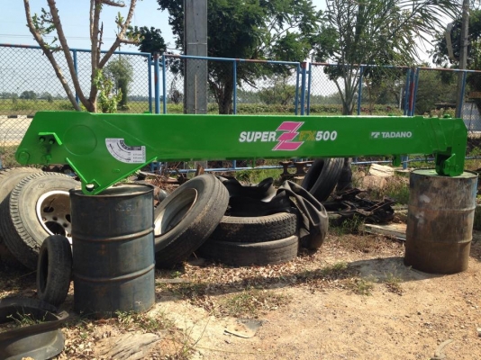 เครน Tadano(ทานาโน) 5ตัน สนใจโทร081-7635381