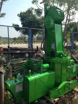 เครน Tadano(ทานาโน) 5ตัน สนใจโทร081-7635381