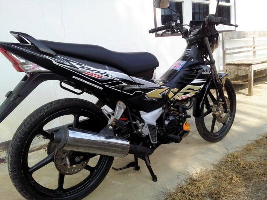 ขาย Honda sonic ตัวใหม่ ล้อแม็ก สตาร์ทมือ ปี49 ขาย Honda sonic ตัวใหม่ ล้อแม็ก สตาร์ทมือ ปี49
