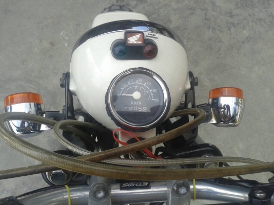 Honda ape50cc. Honda ape50cc.