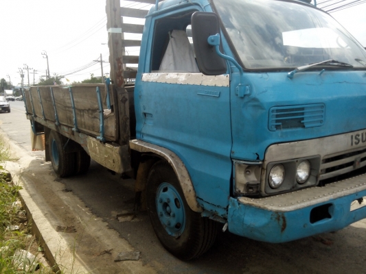 ขายด่วน หกล้อรถห้าง ISUZU KS22 115 แรง