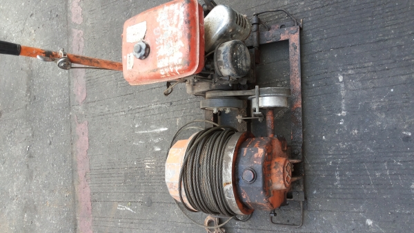 ขายวินส์ติดเครื่อง 5 แรง ROBIN  จากญี่ปปุ่น