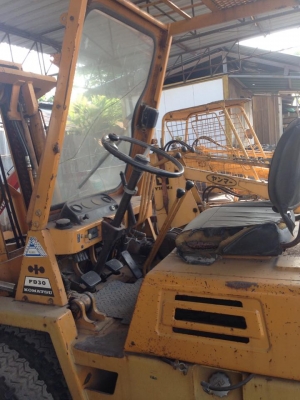 KOMATSU โฟล์คลิฟท์ 3 ตัน รถเก่ายังไม่เคยใช้งานในไทย KOMATSU โฟล์คลิฟท์ 3 ตัน รถเก่ายังไม่เคยใช้งานในไทย