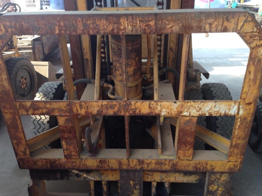 KOMATSU โฟล์คลิฟท์ 3 ตัน รถเก่ายังไม่เคยใช้งานในไทย KOMATSU โฟล์คลิฟท์ 3 ตัน รถเก่ายังไม่เคยใช้งานในไทย