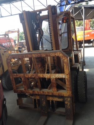 KOMATSU โฟล์คลิฟท์ 3 ตัน รถเก่ายังไม่เคยใช้งานในไทย KOMATSU โฟล์คลิฟท์ 3 ตัน รถเก่ายังไม่เคยใช้งานในไทย