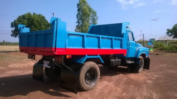 ขาย 6 ล้อดั้มหัวยาว สภาพพร้อมใช้ คัสซีสวย เครื่อง 6BF1 185 แรงม้า เฟืองท้าย FUSO พวงมาลัยพาวเวอร์ ยางเต็ม ทะเบียนเต็มพร้อมโอน ราคาต่อรองได้