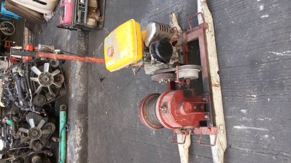 ขายวินส์ติดเครื่อง 5 แรง ROBIN EY18  จากญี่ปปุ่น