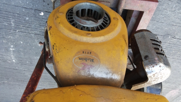 ขายวินส์ติดเครื่อง 5 แรง ROBIN EY18  จากญี่ปปุ่น