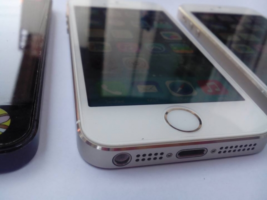 ขาย ไอโฟน 5 S สีทอง2 เครื่อง 5 ธรรมดา 1 เครื่อง 4s1 เครื่อง 16 GB/TH ทุกเครื่อง
