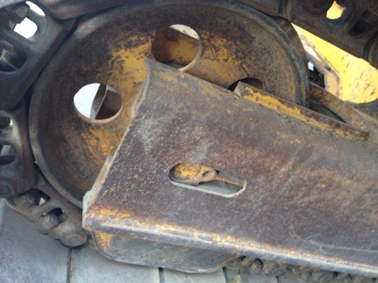 KOMATSU PC 60-6 รถเก่านำเข้าจากญี่ปุ่นไม่เคยใช้งานในไทยสภาพพร้อมใช้เครื่องในสวยเดิมทุกอย่าง  MODEL KOMATSU PC 60-6 -คอลโทรลน้ำมัน -ระบบไฟครบ PRICE 800,000 BATH