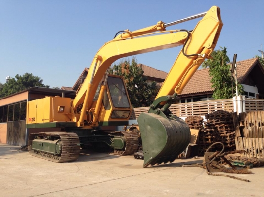 KOMATSU PC120-2  รถเก่านำเข้าจากญี่ปุ่น พร้อมใช้  MODEL KOMATSU PC120-2 SERIAL PC120-2 - 15108 ENGINE 4D1052-154131 ราคา 750,000 บาท   ราคาคุยได้นะคะเจ้าของใจดี รถนำเข้าจากญี่ปุ่นไม่เคยใช้งานในไทย พร้อมใบอินวอย สภาพพร้อมลุยงาน