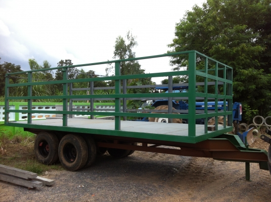 ต้องการขายเทลเลอร์รถไถสองเพลาใหม่ สำหรับรถใหญ่ ต้องการขายเทลเลอร์รถไถสองเพลาใหม่ สำหรับรถใหญ่