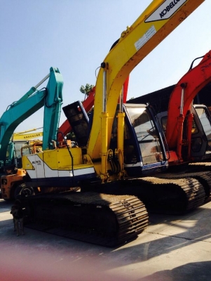 SK120mark3 นำเข้าจากญี่ปุ่นไม่เคยใช้งานในไทย เดิมๆทุกอย่างเปลี่ยนบุ้งกี๋ใหม่แล้ว  ราคา 1,400,000บาท พร้อมใบอินวอย  ชั่วโมง : 1220.1 เครื่องยนต์ : 4BD1T เลขซีเรียล :02213 สภาพ : พร้อมลุยงาน ราคา :1,400,000 บาท พร้อมเอกสารใบอินวอย