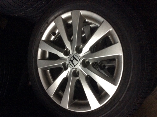 ขายแม็กเดิมขอบcivicขอบ16 พร้อมยางดอกหนาปี13