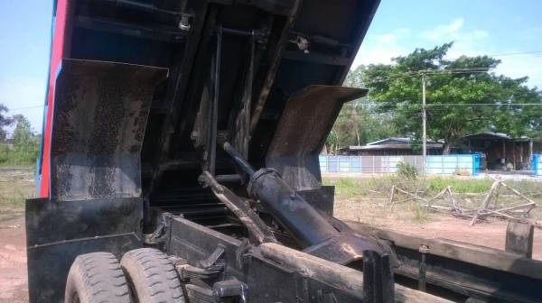 ขาย 6 ล้อดั้มหัวยาว สภาพพร้อมใช้ คัสซีสวย เครื่อง 6BF1 185 แรงม้า เฟืองท้าย FUSO พวงมาลัยพาวเวอร์ ยางเต็ม ทะเบียนเต็มพร้อมโอน ราคาต่อรองได้ ขาย 6 ล้อดั้มหัวยาว สภาพพร้อมใช้ คัสซีสวย เครื่อง 6BF1 185 แรงม้า เฟืองท้าย FUSO พวงมาลัยพาวเวอร์ ยางเต็ม ทะเบียนเต็มพร้อมโอน ราคาต่อรองได้