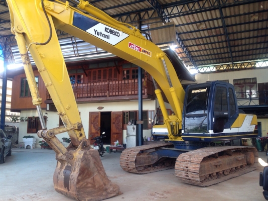 KOBELCO SK200-3 ไฟฟ้าเต็ม เครื่องกองเดี่ยว เลขตัวรถ16xxx แอรเดิมๆติดรถ