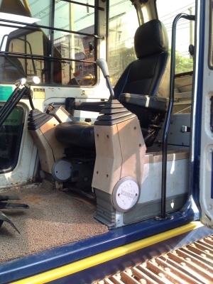 KOBELCO SK200-3 ไฟฟ้าเต็ม เครื่องกองเดี่ยว เลขตัวรถ16xxx แอรเดิมๆติดรถ