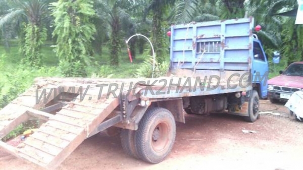 รถบรรทุกเทเลอร์ 6 ล้อ ISUZU NPR เครื่อง 4BG1 125 แรงม้า รถบรรทุกเทเลอร์ 6 ล้อ ISUZU NPR เครื่อง 4BG1 125 แรงม้า