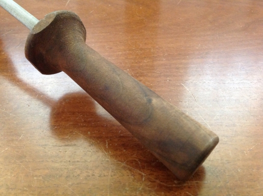 ขายเหล็กลับมีดด้ามไม้วอลนัท Russell ss-10