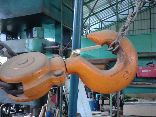 รอก 5 ตันญี่ปุ้นขนาด 5  ตันครับสวยๆครับพร้อมใช้ญี่ปุ่นครับ  ครบชุดราคานี้คุ้มครับ