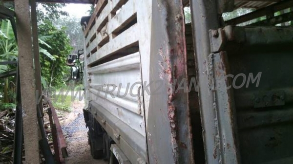 รถบรรทุก 6 ล้อดัมพ์ ยี่ห้อ HINO 150 แรงม้า ปีจดทะเบียน 2553 รถบรรทุก 6 ล้อดัมพ์ ยี่ห้อ HINO 150 แรงม้า ปีจดทะเบียน 2553