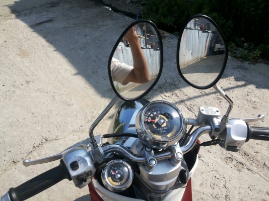 FINO ตัวใหม่ หัวฉีด ปี 56 ราคา 24000 บาท สนใจโทร 084-6937668 ทรัพย์