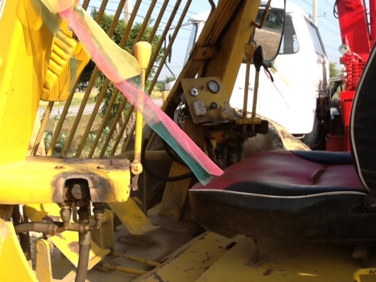 รถคีบอ้อยเบ๊ว ราคาต่อรองได้