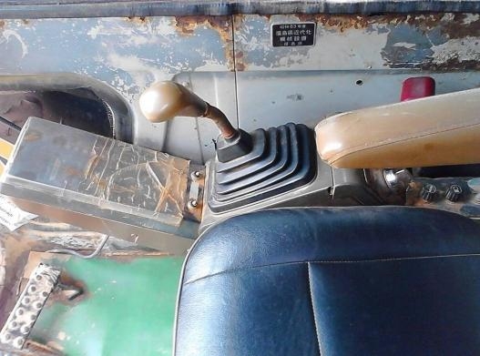 ***ขายแล้วครับขอบคุณ Truck2hand ขายแบคโฮ HITACHI EX100-2 S.No.12E-216XX เครื่องเดิมปั้มเดิม ครอบโบ เครื่องISUZU 4BD1 4สูบ เครื่องแน่น แรง ไม่เยิ้ม ปั้มดีแรงดี ทำงานดี เร็ว ไม่โหลด บูมอาร์มสวย ไม่ปะไม่ดาม ไม่ร้าว บุ้งกี๋ดีไม่ผุ เอวดีแน่น ไม่แตกไม่ร้าว ช่วง