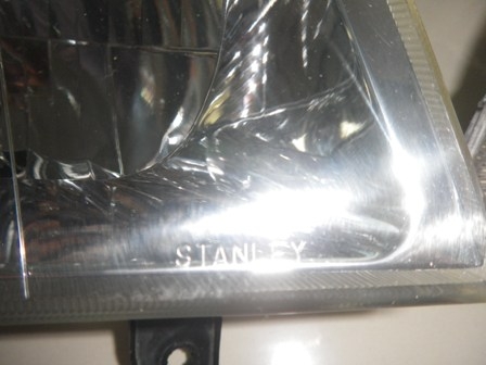 ขายไฟหน้า ดีแม็ก 2004 ของแท้ ถอด ขายไฟหน้า ดีแม็ก 2004 ของแท้ ถอด