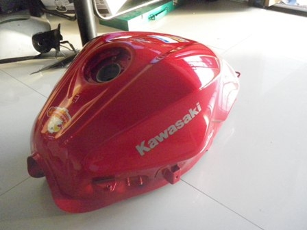 ขายถังน้ำมัน คาวาซากิ นินจา Z250