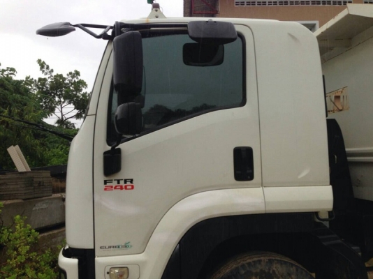 รถอีซูซุ 6 ล้อดั้ม 240 แรงม้า. ปี 53 ( รถวิ่ง 5x,xxx กม. ) สนใจติดต่อ 081 - 6079515 รถอีซูซุ 6 ล้อดั้ม 240 แรงม้า. ปี 53 ( รถวิ่ง 5x,xxx กม. ) สนใจติดต่อ 081 - 6079515