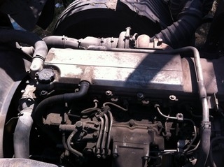 ขายรถหัวลาก 6 ล้อ 220 แรงม้า ปี 50 พร้อมหางคอกเหล็ก 2คานยาว 7 เมตรพร้อมใช้งาน