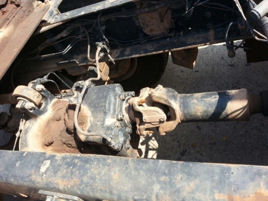 รถฮีโน่ 10 ล้อ หัวลาก 380 แรงม้า. ปี 52 - 53  (  มีขาย 10 หัว. )   สนใจติดต่อ 081 - 6079515