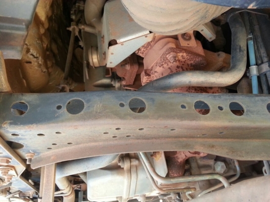 รถฮีโน่ 10 ล้อ หัวลาก 380 แรงม้า. ปี 52 - 53  (  มีขาย 10 หัว. )   สนใจติดต่อ 081 - 6079515