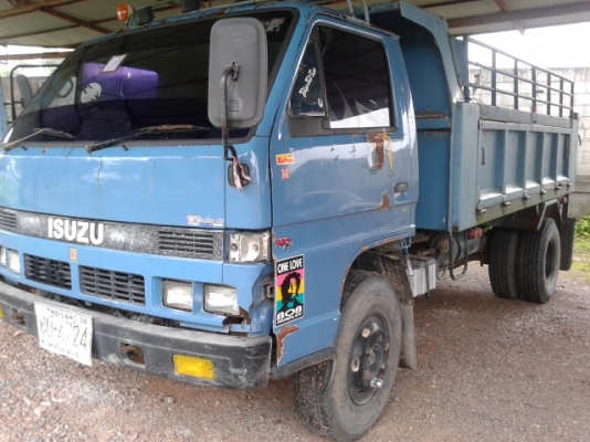 6  ล้อดั้มอีซูสุ    NPR  115  แรงม้า   เล่มพร้อม...พร้อมใช้งาน..