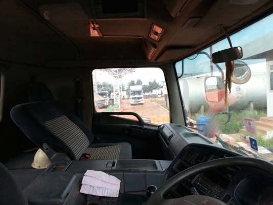 รถมิตซู 10 ล้อ หัวลาก 380 แรงม้า. ปี 52 ( มีขาย 10 หัว. ) สนใจติดต่อ 081 - 6079515 รถมิตซู 10 ล้อ หัวลาก 380 แรงม้า. ปี 52 ( มีขาย 10 หัว. ) สนใจติดต่อ 081 - 6079515