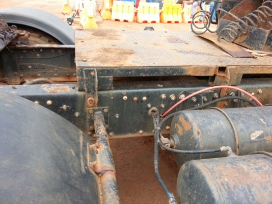 รถมิตซู 10 ล้อ หัวลาก 380 แรงม้า. ปี 52 ( มีขาย 10 หัว. ) สนใจติดต่อ 081 - 6079515 รถมิตซู 10 ล้อ หัวลาก 380 แรงม้า. ปี 52 ( มีขาย 10 หัว. ) สนใจติดต่อ 081 - 6079515