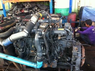 ขายเครื่องยนต์ แดวูส์ ฮุนได นำเข้าจากเกาหลี  เครื่องขนาด 320 แรงม้า