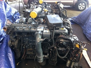 ขายเครื่องยนต์ แดวูส์ ฮุนได นำเข้าจากเกาหลี  เครื่องขนาด 320 แรงม้า