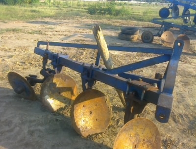 ขายหาง 3โคลง4 ใส่จาน26   สำหรับรถไถใหญ่สนใจ0810076640