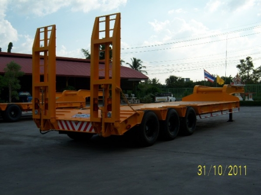 รถเทรลเลอร์ bulk cement 3 เพลาใหม่ ไม่ยก 32 cu.m ราคา 930,000  ติดต่อคุณนริศ 081-733-5156