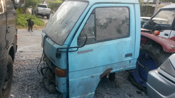 ขายหัวรถอีซูซู NK หัวยกของครบครับตามสภาพ ขาย 25000 บาท