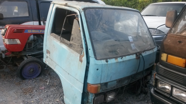 ขายหัวรถอีซูซู NK หัวยกของครบครับตามสภาพ ขาย 25000 บาท