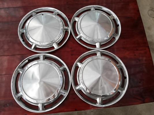 ขายฝาครอบล้อขอบ13สวยๆสแตนเลสครับ