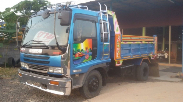 ขายรถล้อ 6 ล้อ ดั้ม ล้อ16" ราคาถูกคุยกัน ติดต่อคุณประดับ 081-8063297