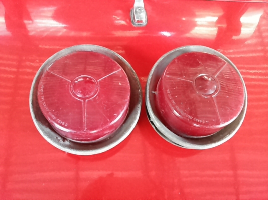 ขายไฟท้ายดัสสันสกายลายปริ้น1คู่