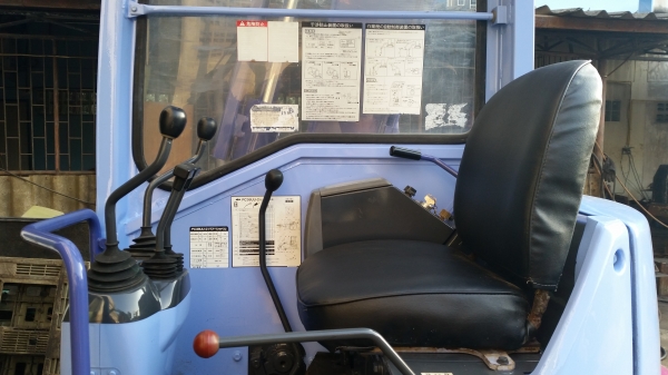 รถขุด KOMATSU รุ่น PC38UU-2- แทร็กเหล็ก มือสองญี่ปุ่น